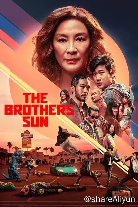 名称：孙家兄弟/兄弟之道 The Brothers Sun (2024)✨【1080p.高码率】2G/集描述：1080p 高码率版 / 后续同文件夹更新4k版本权势滔天的台湾帮会首领被神秘刺客暗杀，其长子 — 传奇杀手查尔斯·孙（钱裕扬 饰）— 前往洛杉矶保护断绝来往多年的母亲艾琳（杨紫琼 饰）和天真的弟弟布鲁斯（李松璞 饰）